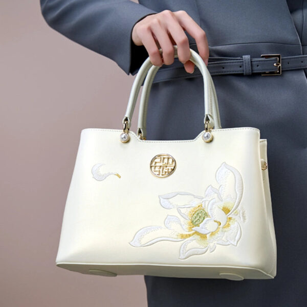Embroidery Leather White Crossbody Tote Bag Lotus Luxury Gift - 图片 2