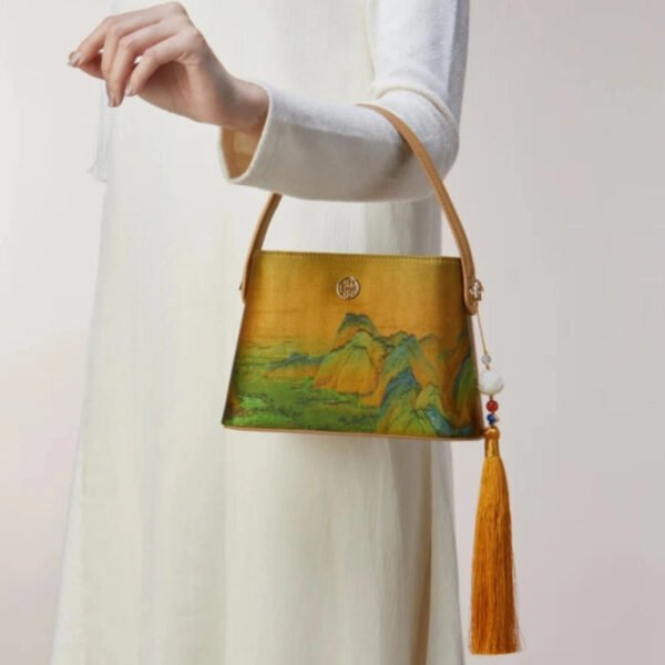 Chinese Painting Mulberry Silk Gold Bucket Handbag - 图片 5