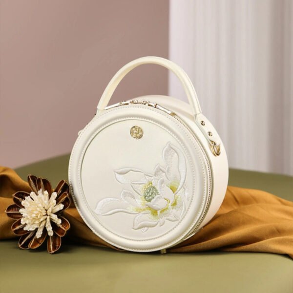 Embroidery Leather White Round Handbag Lotus - 图片 5