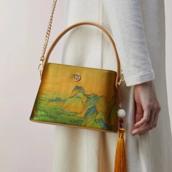 Chinese Painting Mulberry Silk Gold Bucket Handbag - 图片 3