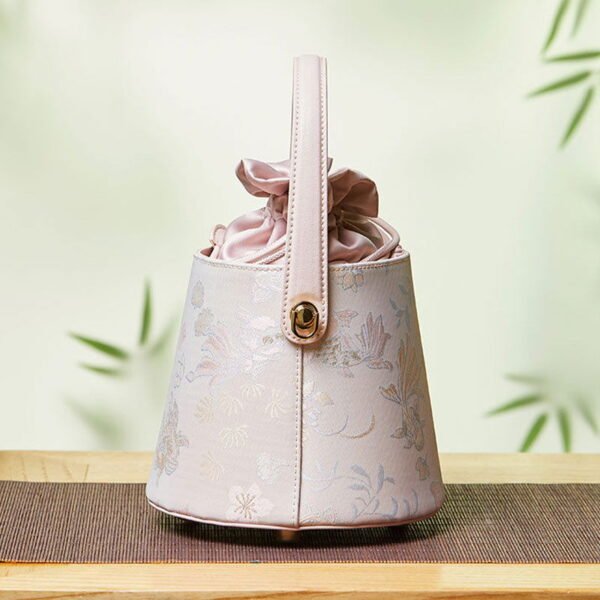 Brocade Jacquard Leather Drawstring Bucket Bag - 图片 4