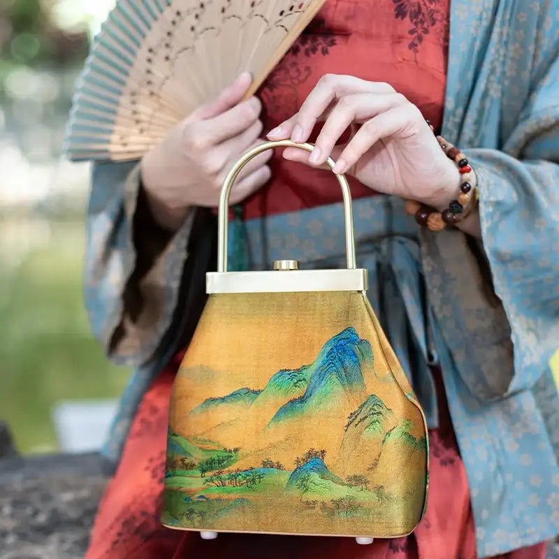Chinese Painting Mulberry Silk Lux Kiss Lock Clutch Handbag - 图片 3