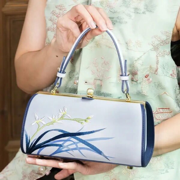 Embroidery Leather Blue Barrel Bag Orchid Cylinder Chain Handbag - 图片 3