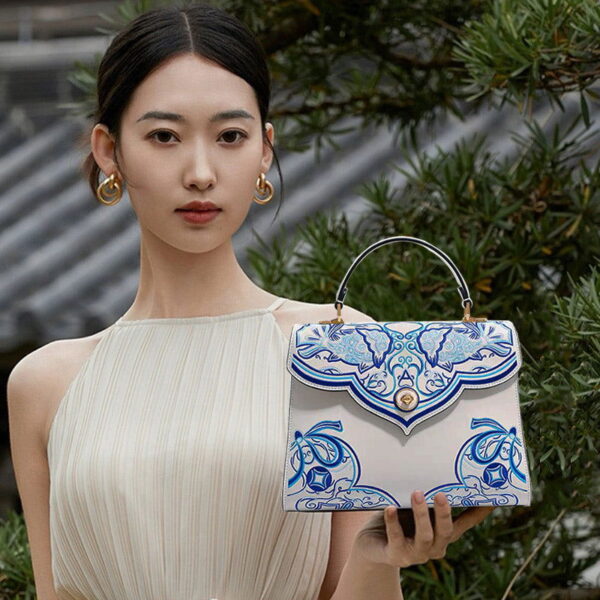 Embroidery Leather Blue Tote Bag Fortune Koi Fish Handbag - 图片 2