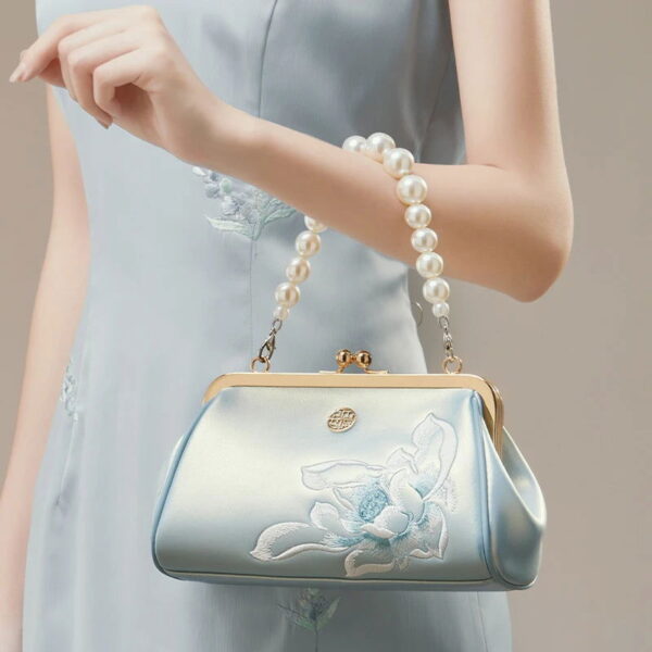 Embroidery Leather Kiss Lock Clutch Bag Lotus Evening Handbag - 图片 5