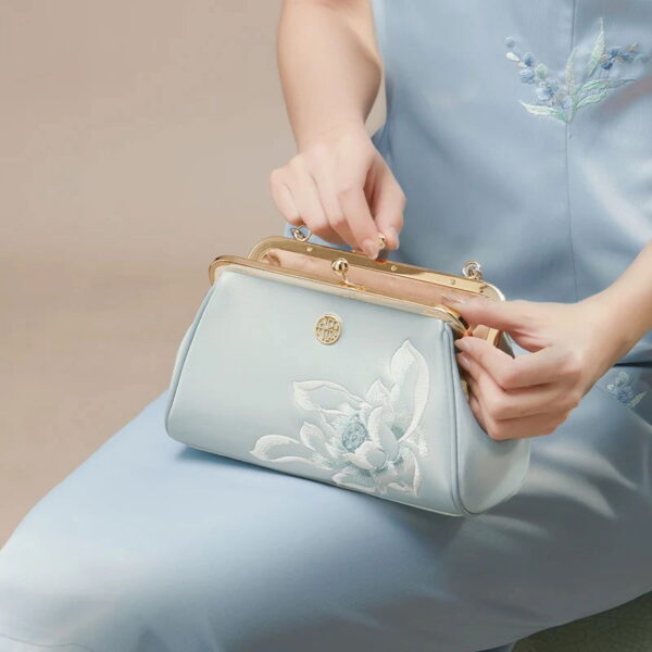 Embroidery Leather Kiss Lock Clutch Bag Lotus Evening Handbag - 图片 6