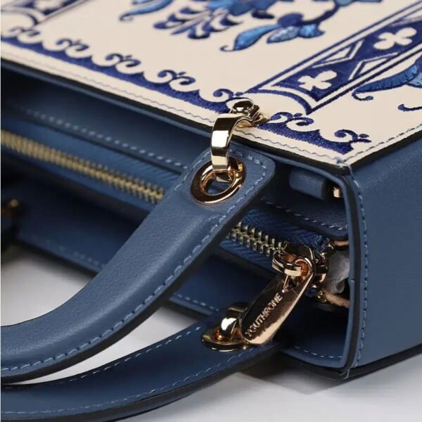 Handcrafted Embroidery Leather Handbag Blue and White Porcelain - 图片 8