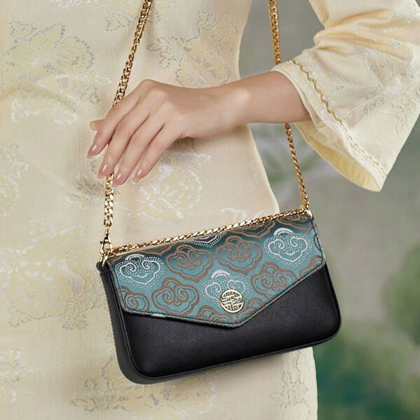 Embroidery Leather Flap Clutch Bag Auspicious Clouds Handbag - 图片 3