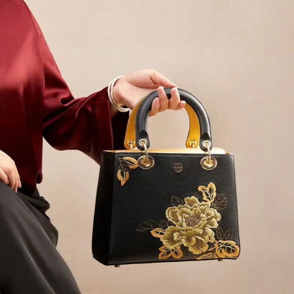 Embroidery Leather Black Lady Bag Gold Peony Luxury Handbag - 图片 5