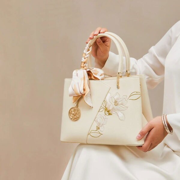 Embroidery Leather Magnolia Tote Bag Elegant Women Handbag with Scarf - 图片 2