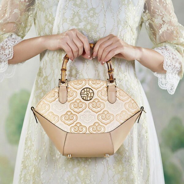 Embroidery Leather Tote Bag Bamboo Handle Auspicious Cloud - 图片 6