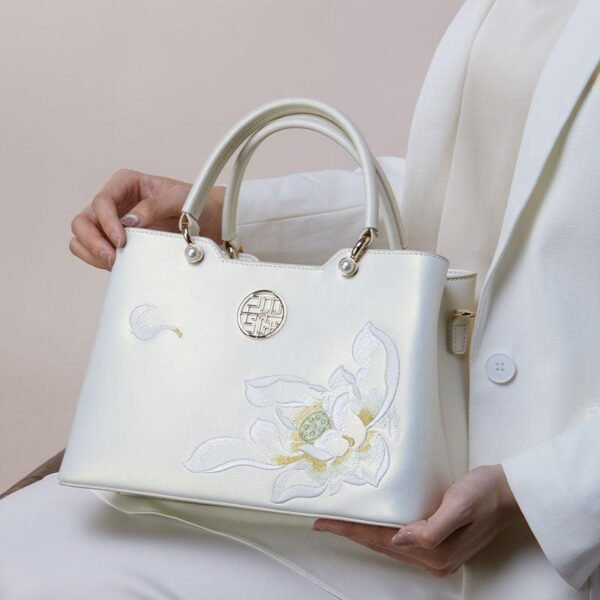 Embroidery Leather White Crossbody Tote Bag Lotus Luxury Gift - 图片 6