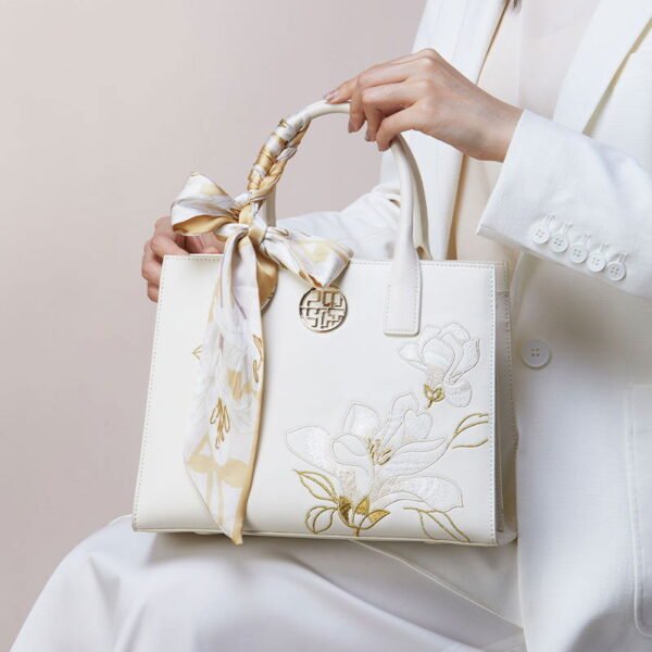 Embroidery Leather White Commuting Handbag Orchid with Scarf - 图片 2