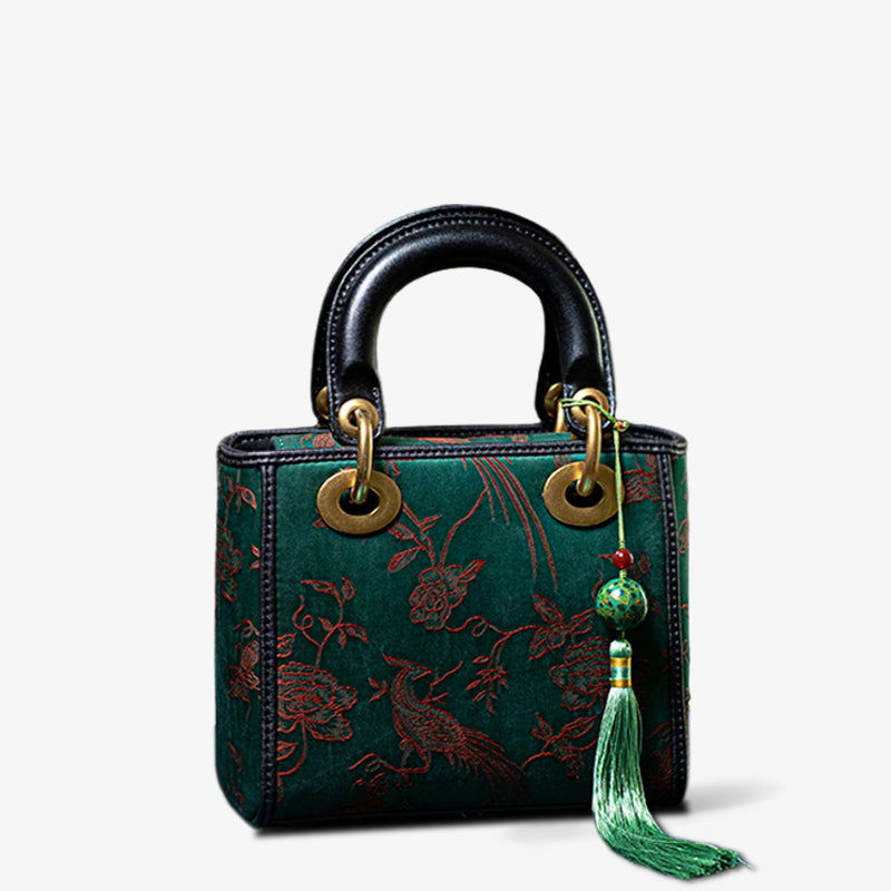 Xiangyunsha Silk Green Retro Cowhide Handbag with Pendant - 图片 15