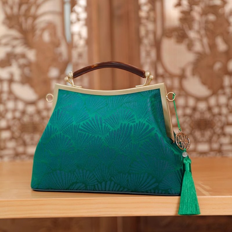 Mulberry Silk Green Pine Leaf Vintage Kiss Lock Clasp Bag - 图片 4