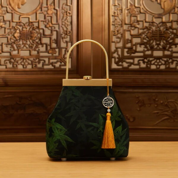 Mulberry Silk Luxury Light Green Kiss Lock Clutch Bag - 图片 17