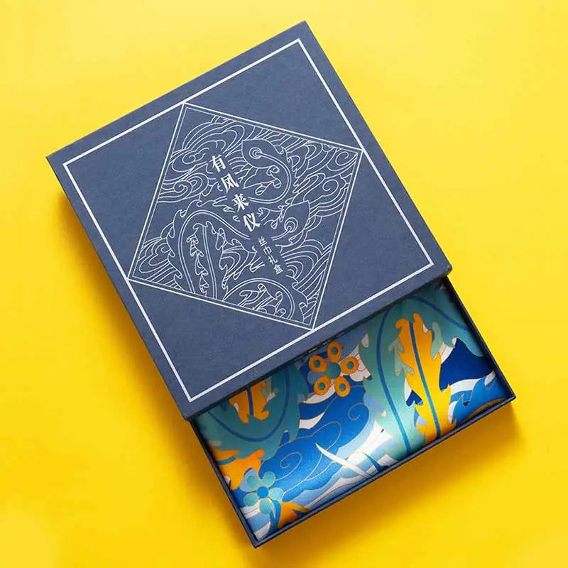 14 Momme Mulberry Silk Square Scarf Phoenix Crown 63x63cm - 图片 10