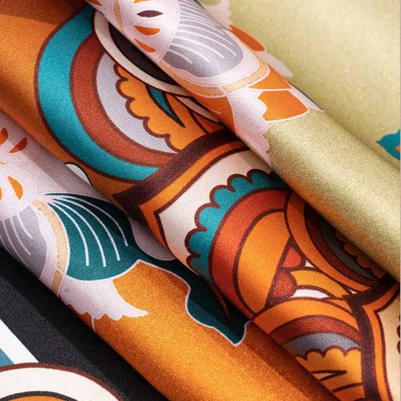 Chinese Style Silk Square Scarf Lotus Design 65 x 65 cm & 88 x 88 cm - 图片 4