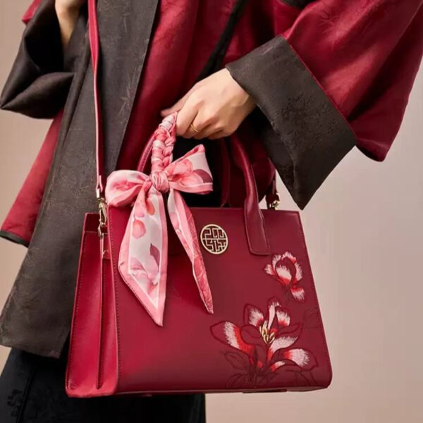 Embroidery Leather White Commuting Handbag Orchid with Scarf - 图片 9